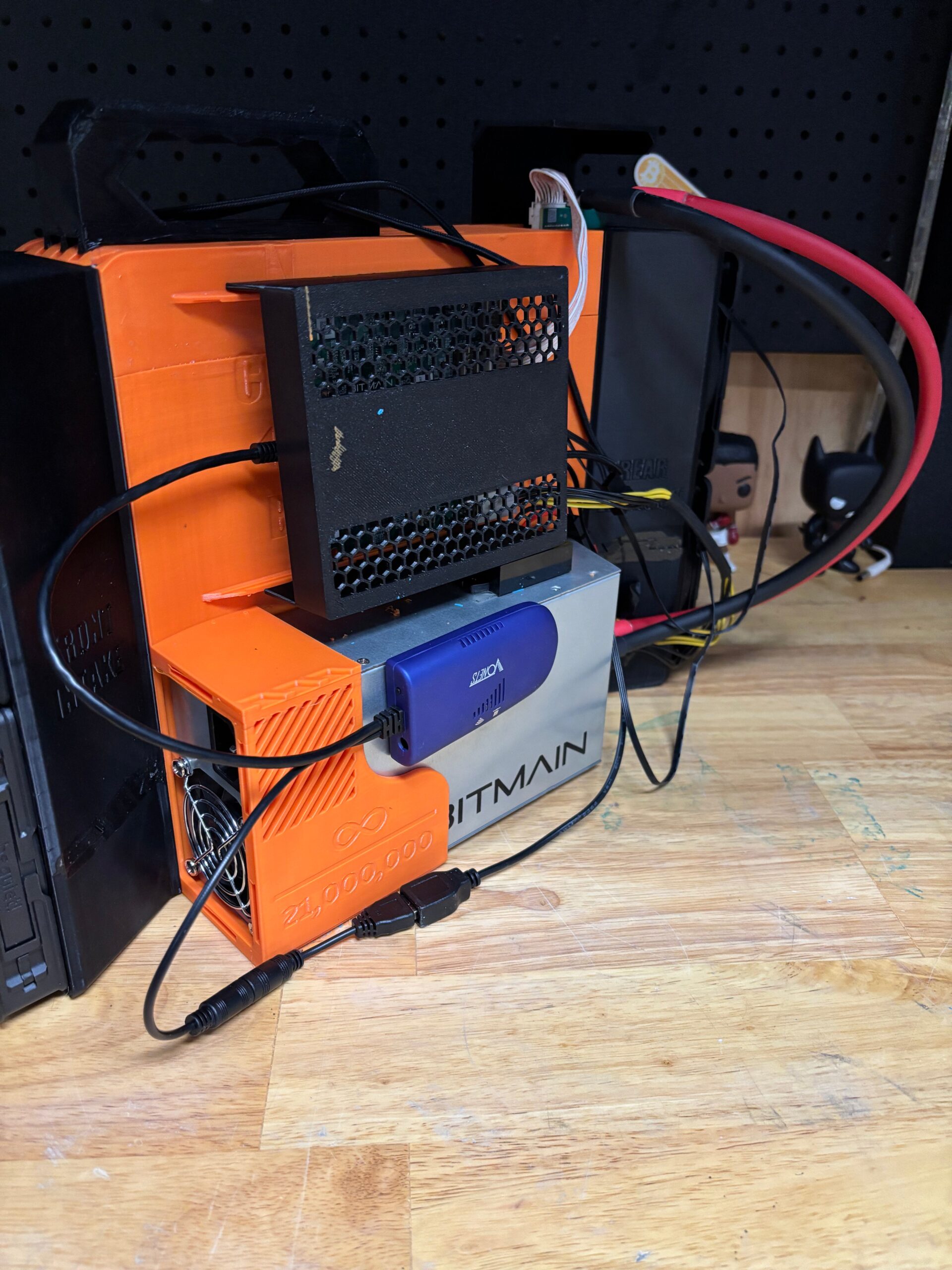 Nakamoto Mining Case – High-Efficiency DIY Bitcoin Miner Enclosure for S19/S21 Hashboards - Image 4